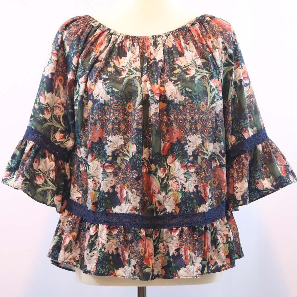 On OFF Shoulder Floral Lace Peplum Top